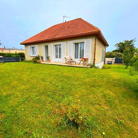 A 12 Min A Pied De La Plage Et 5 Min Du Centre De Luc-Sur-Mer Exterior photo